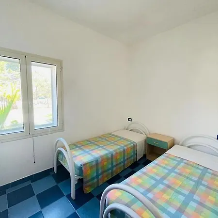 Sunlove Vieste - Apartament & Area Camper